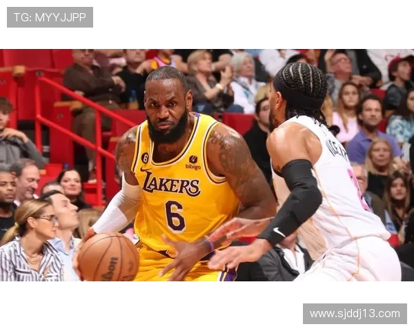 NBA总决赛巅峰对决:洛杉矶湖人vs迈阿密热火直播精彩上演
